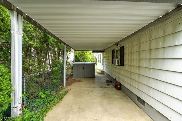 215 S 18Th Ave, Manville Boro, NJ 08835
