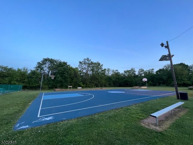 215 S 18Th Ave, Manville Boro, NJ 08835