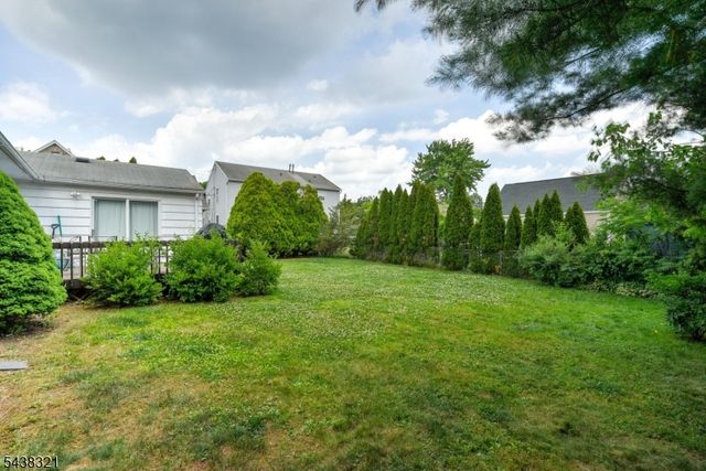 215 S 18Th Ave, Manville Boro, NJ 08835