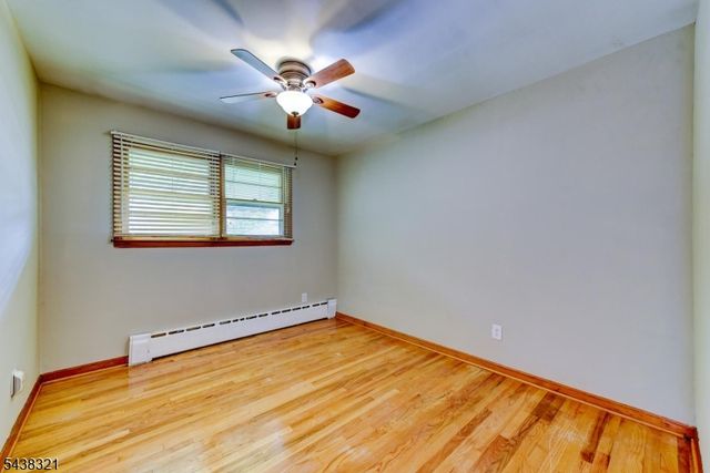 215 S 18Th Ave, Manville Boro, NJ 08835