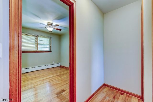 215 S 18Th Ave, Manville Boro, NJ 08835
