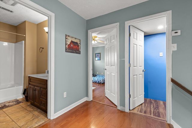 925 S Magnolia Avenue, Whitwell, TN 37397