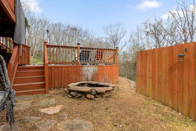 925 S Magnolia Avenue, Whitwell, TN 37397