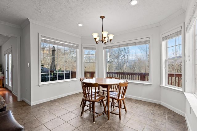 925 S Magnolia Avenue, Whitwell, TN 37397