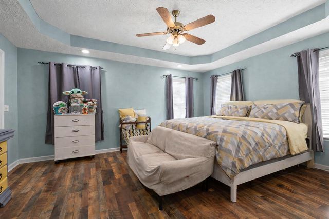 925 S Magnolia Avenue, Whitwell, TN 37397