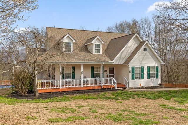 925 S Magnolia Avenue, Whitwell, TN 37397