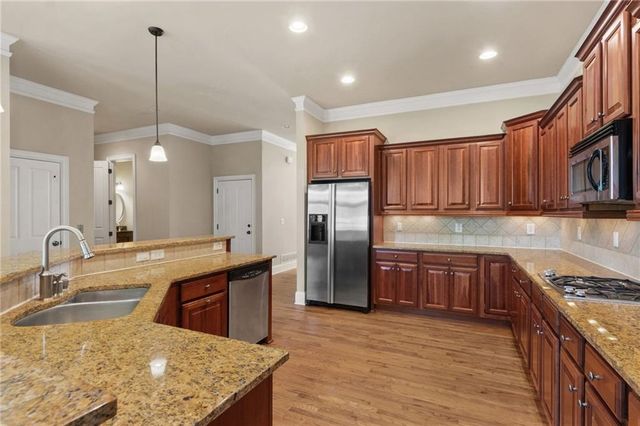 10421 Park Walk Point, Johns Creek, GA 30022