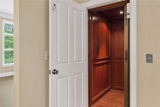 10421 Park Walk Point, Johns Creek, GA 30022