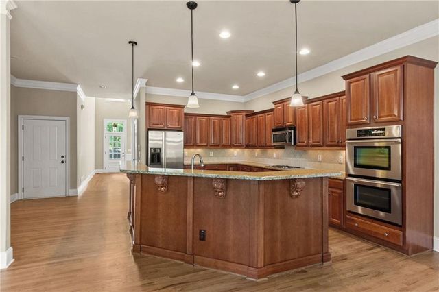 10421 Park Walk Point, Johns Creek, GA 30022