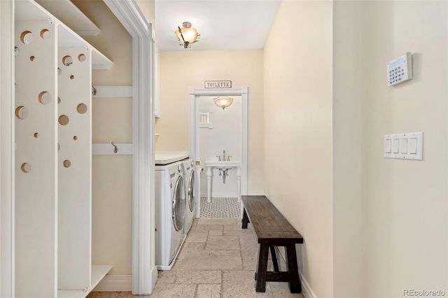 6901 E 12th Avenue, Denver, CO 80220