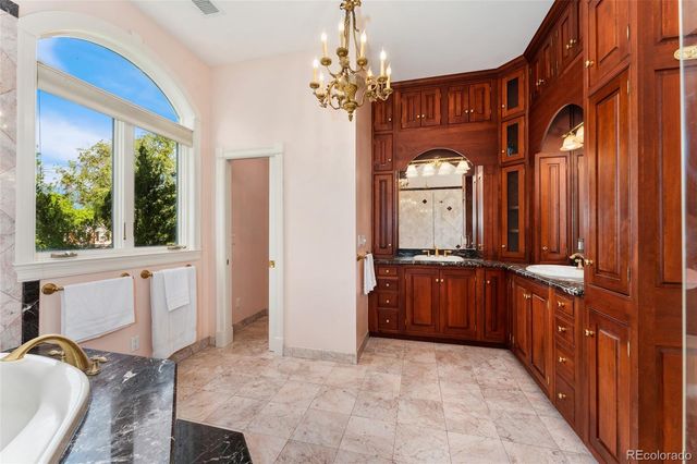 6901 E 12th Avenue, Denver, CO 80220