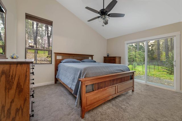 15853 Carrie Dr, Grass Valley, CA 95949