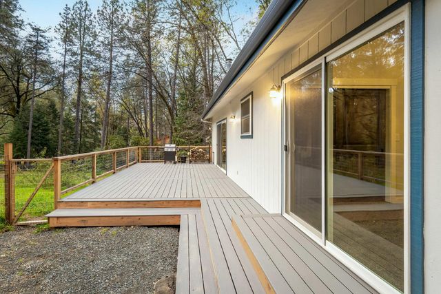 15853 Carrie Dr, Grass Valley, CA 95949