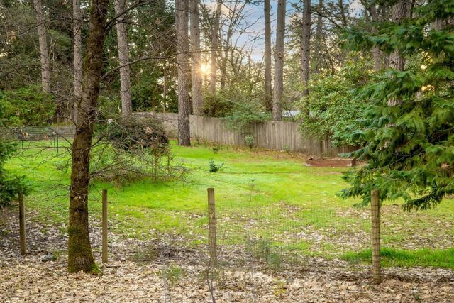 15853 Carrie Dr, Grass Valley, CA 95949