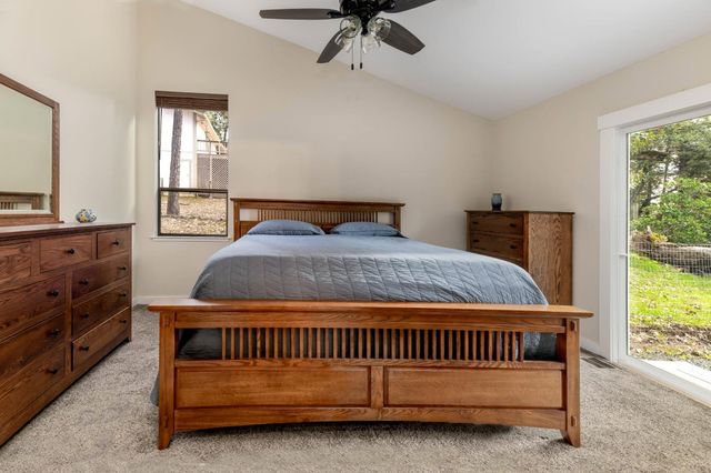 15853 Carrie Dr, Grass Valley, CA 95949