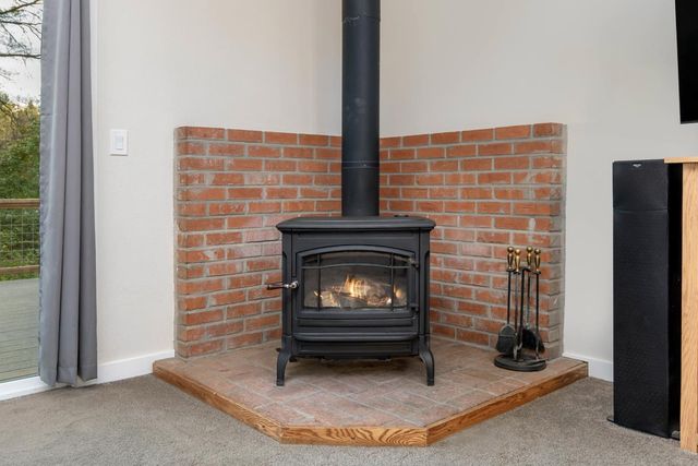 15853 Carrie Dr, Grass Valley, CA 95949