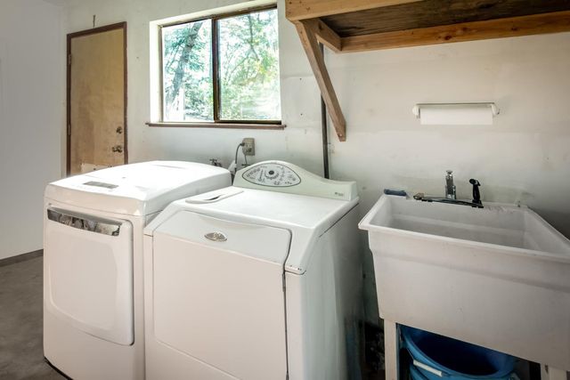 15853 Carrie Dr, Grass Valley, CA 95949