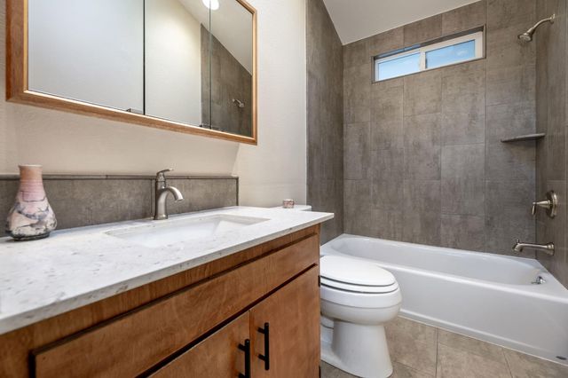 15853 Carrie Dr, Grass Valley, CA 95949