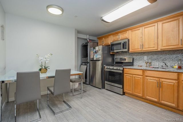 1 Joshua Court, Monsey, NY 10952