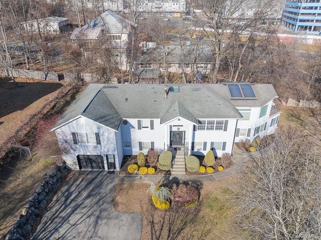 1 Joshua Court, Monsey, NY 10952