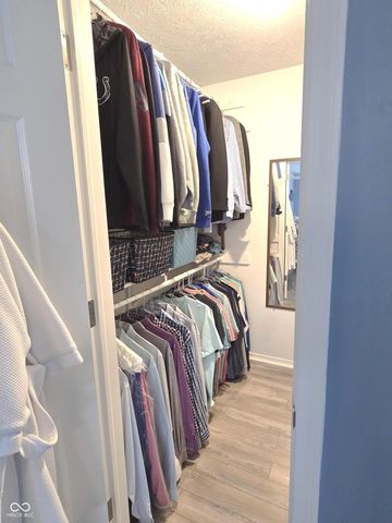 7513 Castleton Farms West Drive, Indianapolis, IN 46256