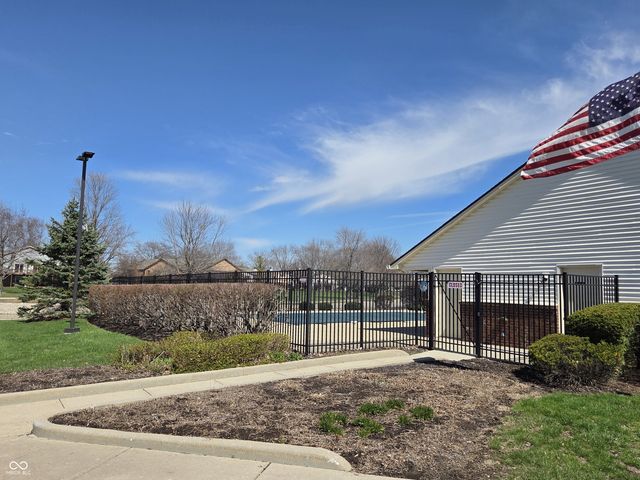 7513 Castleton Farms West Drive, Indianapolis, IN 46256