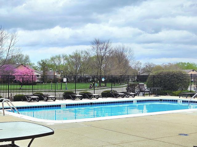 7513 Castleton Farms West Drive, Indianapolis, IN 46256