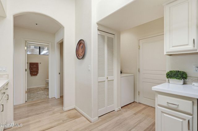 25555 N WINDY WALK Drive 83, Scottsdale, AZ 85255