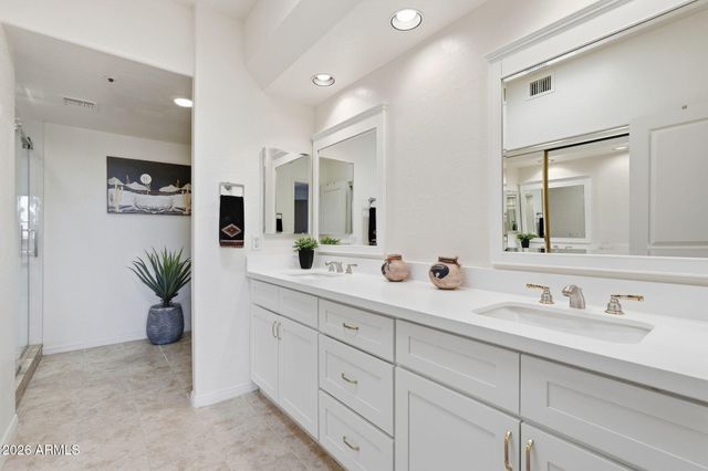 25555 N WINDY WALK Drive 83, Scottsdale, AZ 85255