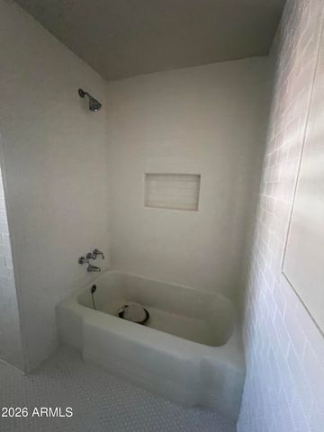 801 W Earll Drive, Phoenix, AZ 85013