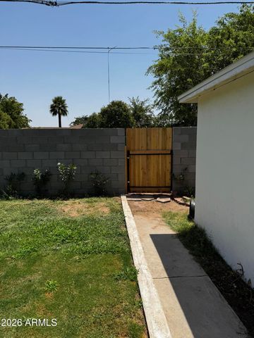 801 W Earll Drive, Phoenix, AZ 85013