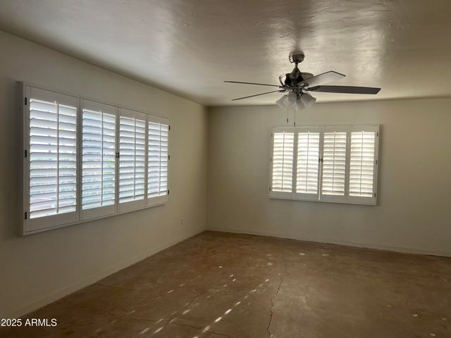 801 W Earll Drive, Phoenix, AZ 85013