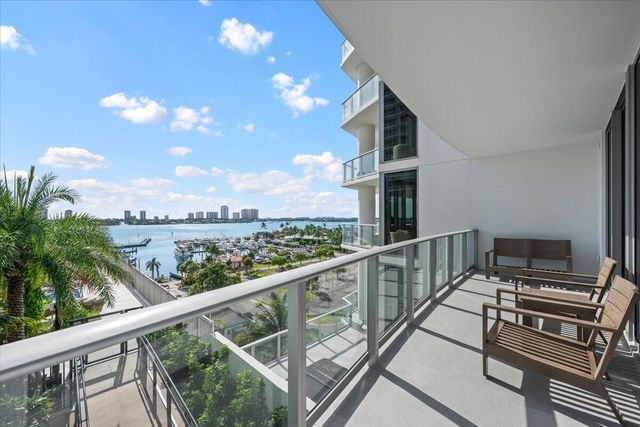 220 LAKE SHORE Drive 710, West Palm Beach, FL 33403