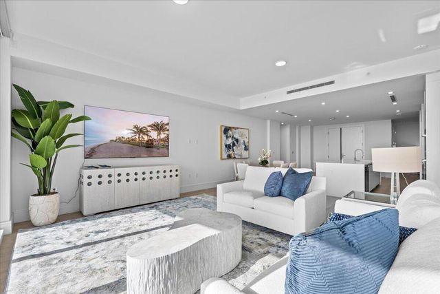 220 LAKE SHORE Drive 710, West Palm Beach, FL 33403