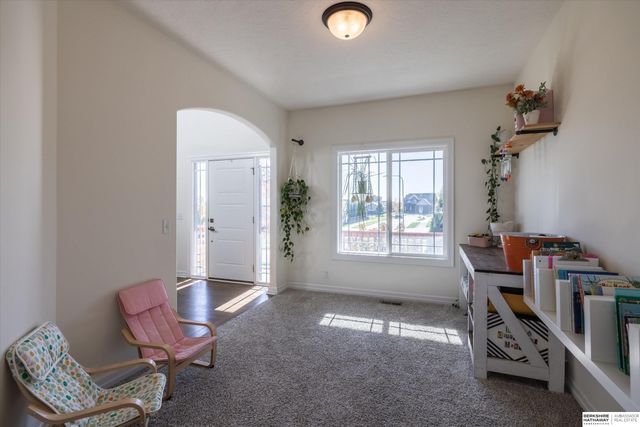 434 Devonshire Drive, Gretna, NE 68028