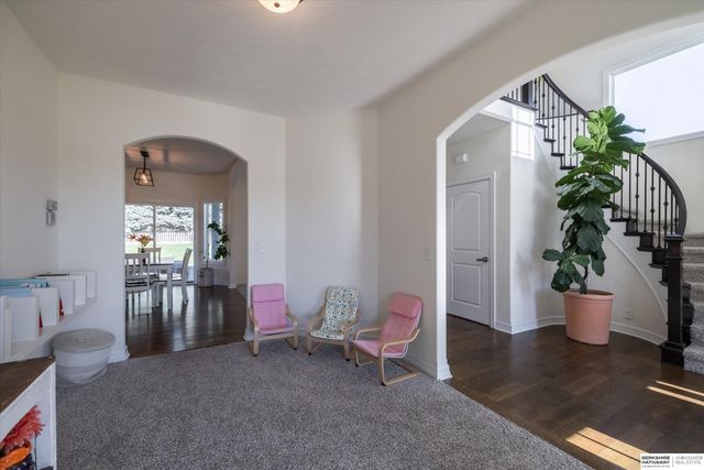 434 Devonshire Drive, Gretna, NE 68028