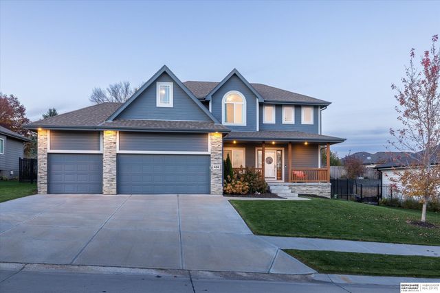 434 Devonshire Drive, Gretna, NE 68028