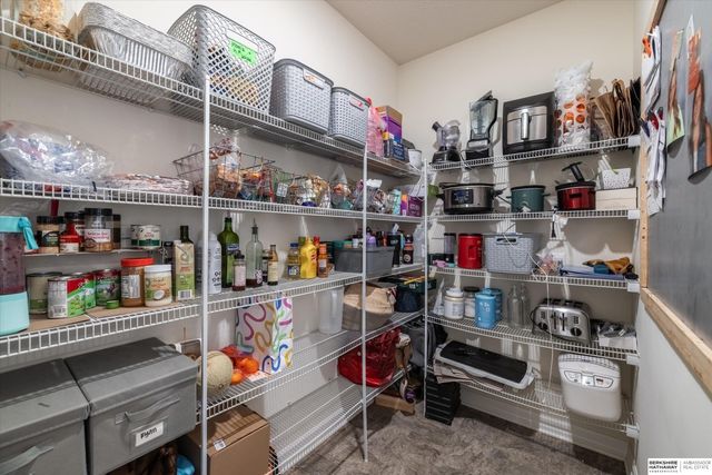 434 Devonshire Drive, Gretna, NE 68028