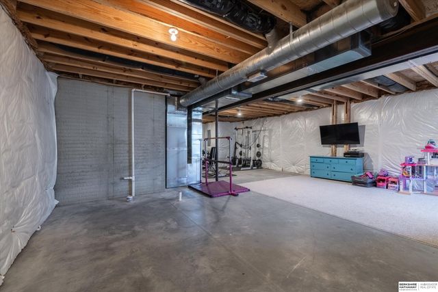 434 Devonshire Drive, Gretna, NE 68028