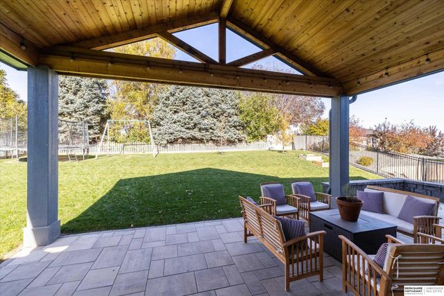 434 Devonshire Drive, Gretna, NE 68028