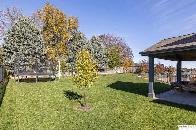 434 Devonshire Drive, Gretna, NE 68028