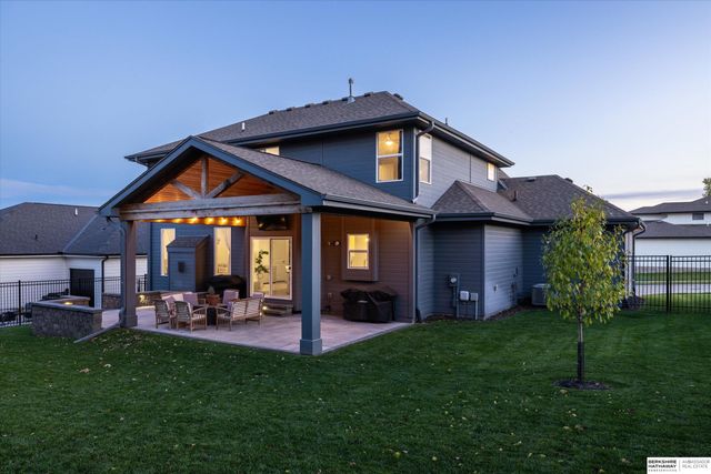 434 Devonshire Drive, Gretna, NE 68028