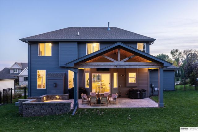 434 Devonshire Drive, Gretna, NE 68028