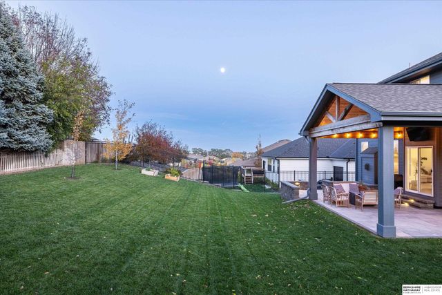 434 Devonshire Drive, Gretna, NE 68028