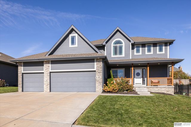 434 Devonshire Drive, Gretna, NE 68028