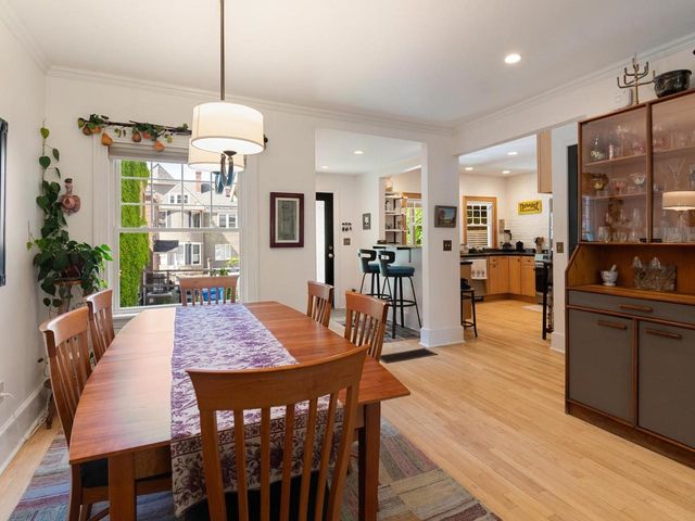 274 College Street, Burlington, VT 05401
