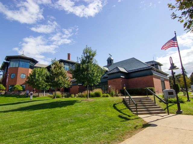 274 College Street, Burlington, VT 05401