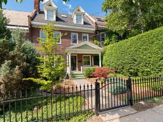 274 College Street, Burlington, VT 05401