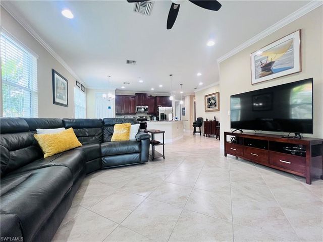 28008 Sosta LN 4, Bonita Springs, FL 34135
