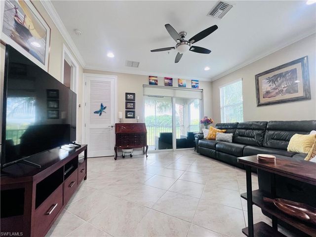 28008 Sosta LN 4, Bonita Springs, FL 34135